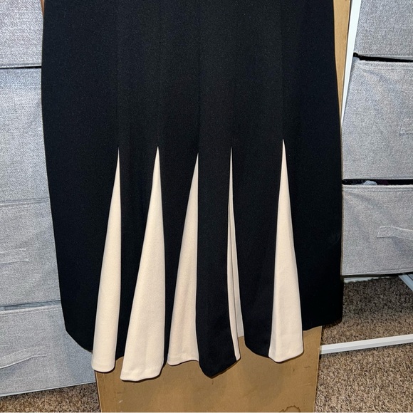 Studio One Black and Cream Midi Dress - Picture 2 of 5
